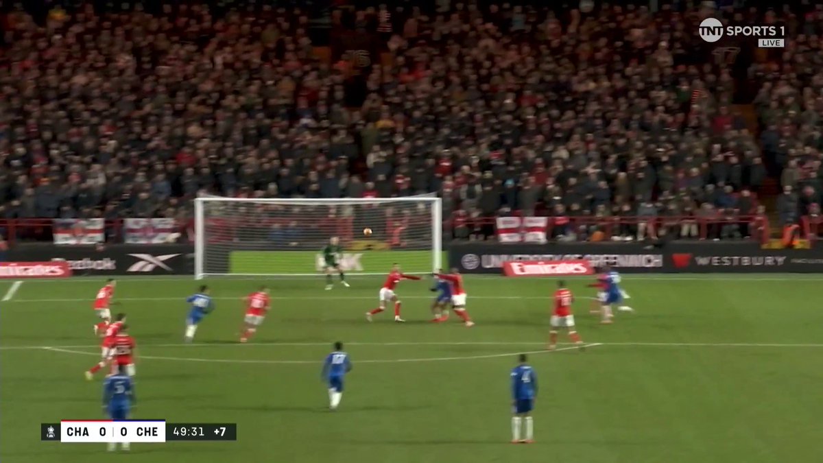 The first Chelsea goal under Liam Rosenior is an absolute beauty! 😍 Jorrel Hato puts the visitors ahead with an extraordinary volley 🚀 📺 TNT Sports &amp; discovery+ UK