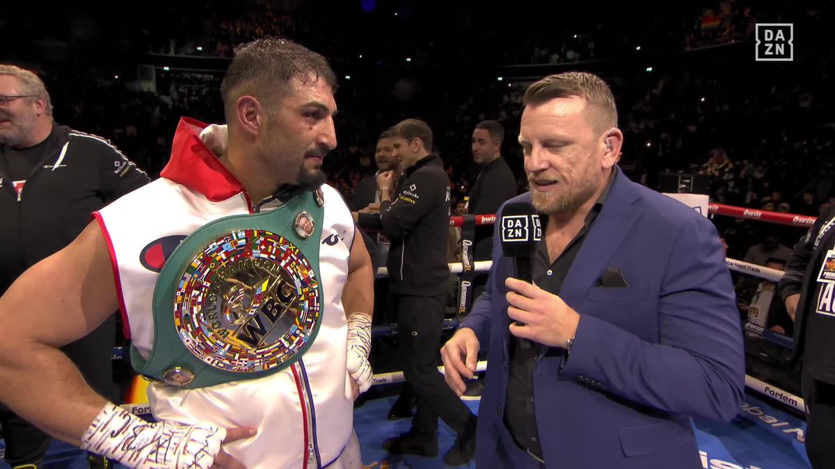 Agit will den WM-Titel! #AlleFürAgit #UnserWeltmeister #KabayelKnyba #Boxen