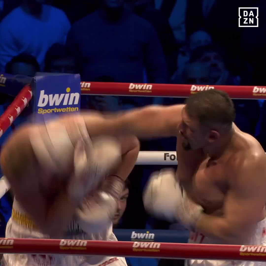 In Runde 3 fällt Agit den polnischen Baum 💥🙌 #DAZNmoment #AlleFürAgit #UnserWeltmeister #KabayelKnyba #Boxen