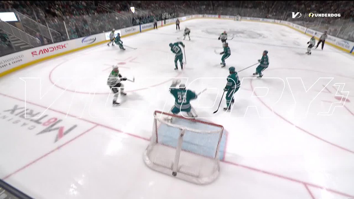 Rantanen with the mid air SWING for the goal 😵🚨