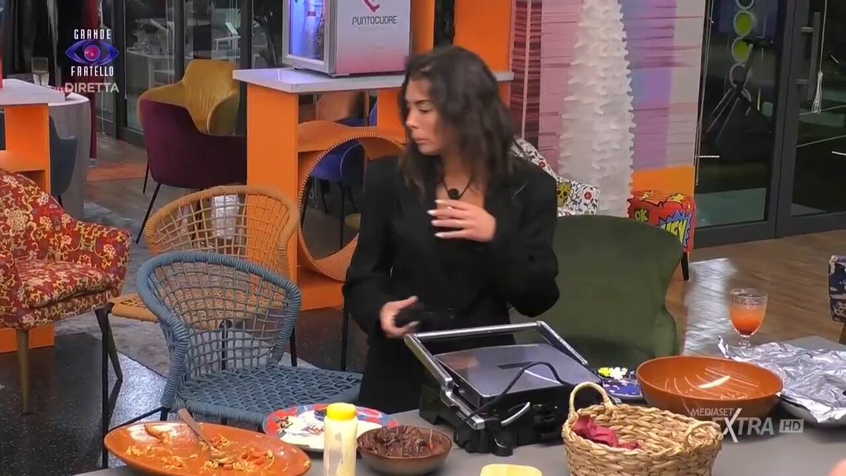 Miseriaccia quanto ci aveva preso jonatá dhdjdjfjfjdkkdkdd