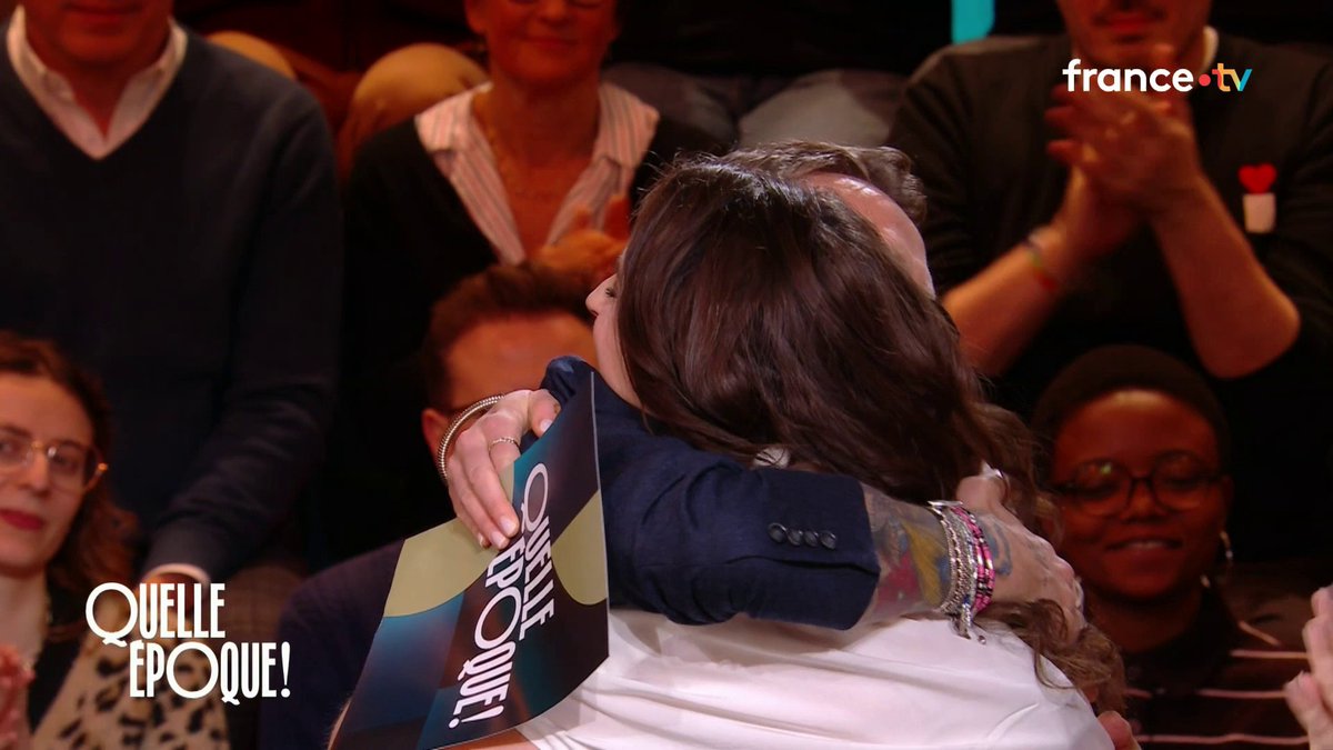 🫂 "On ne sauve pas des vies, si ce n'est la nôtre" Charlotte Dhenaux rend le plus beau des hommages à Philippe Caverivière : plein de tendresse et de gratitude ❤️ #QuelleEpoque Léa Salamé France tv #LesPoèmesdeCharlotte