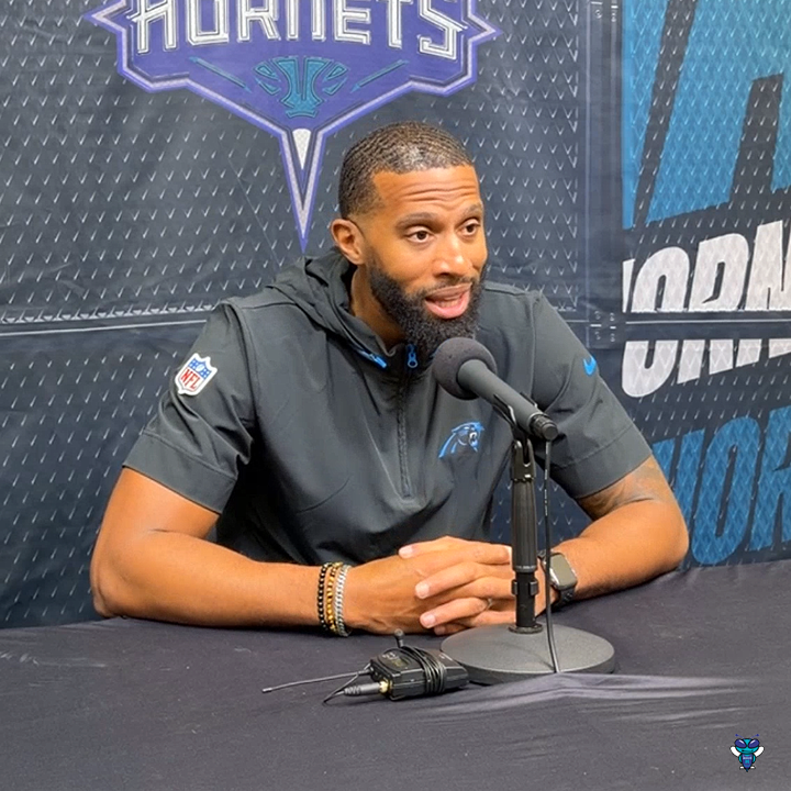🎙️ Charles Lee on LaMelo Ball coming off the bench: "Props to him. He wanted to do it. He agreed to come off the bench to allow himself to be there for his teammates (in Q4). He's so competitive—he wants to help us win as much as he possibly can, any way he possibly can."