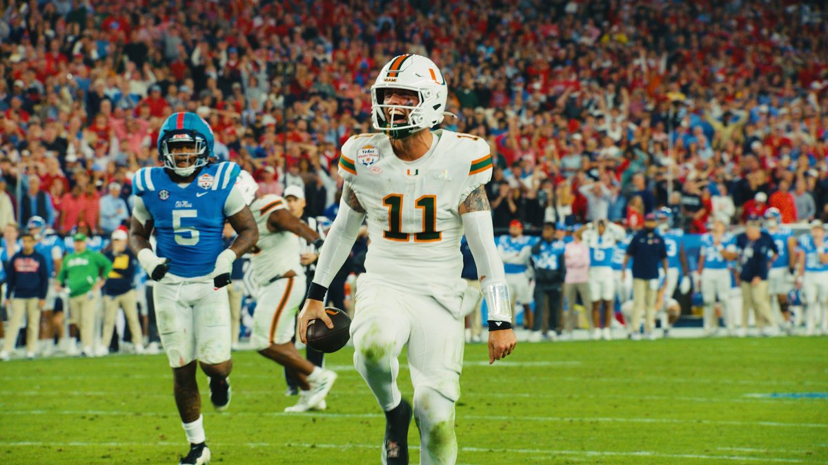 Built for the moment 🙌 #CFBPlayoff