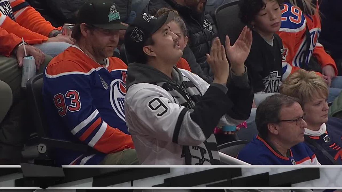 Corey Perry scores from his Office™️