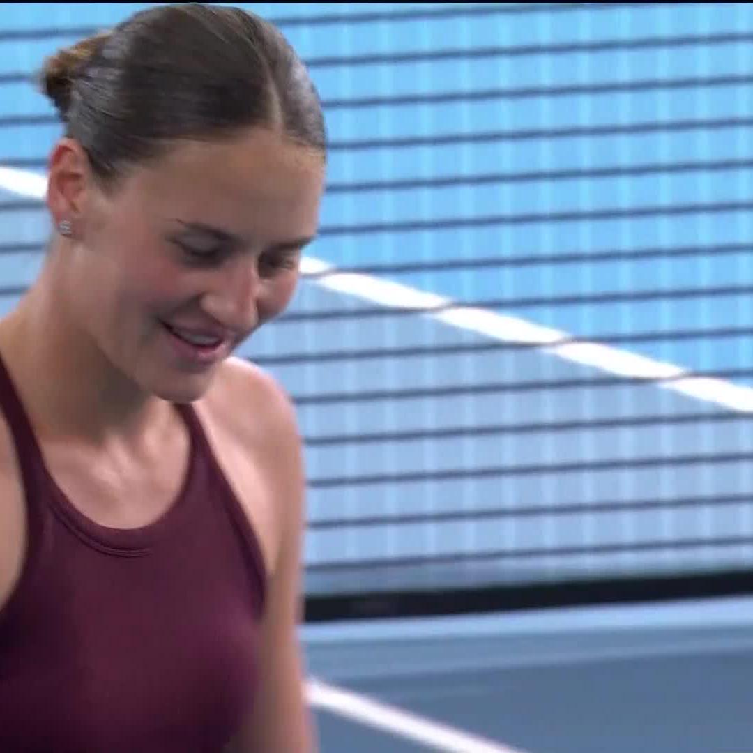 That shot had us all confused 😮 Marta Kostyuk | #BrisbaneTennis