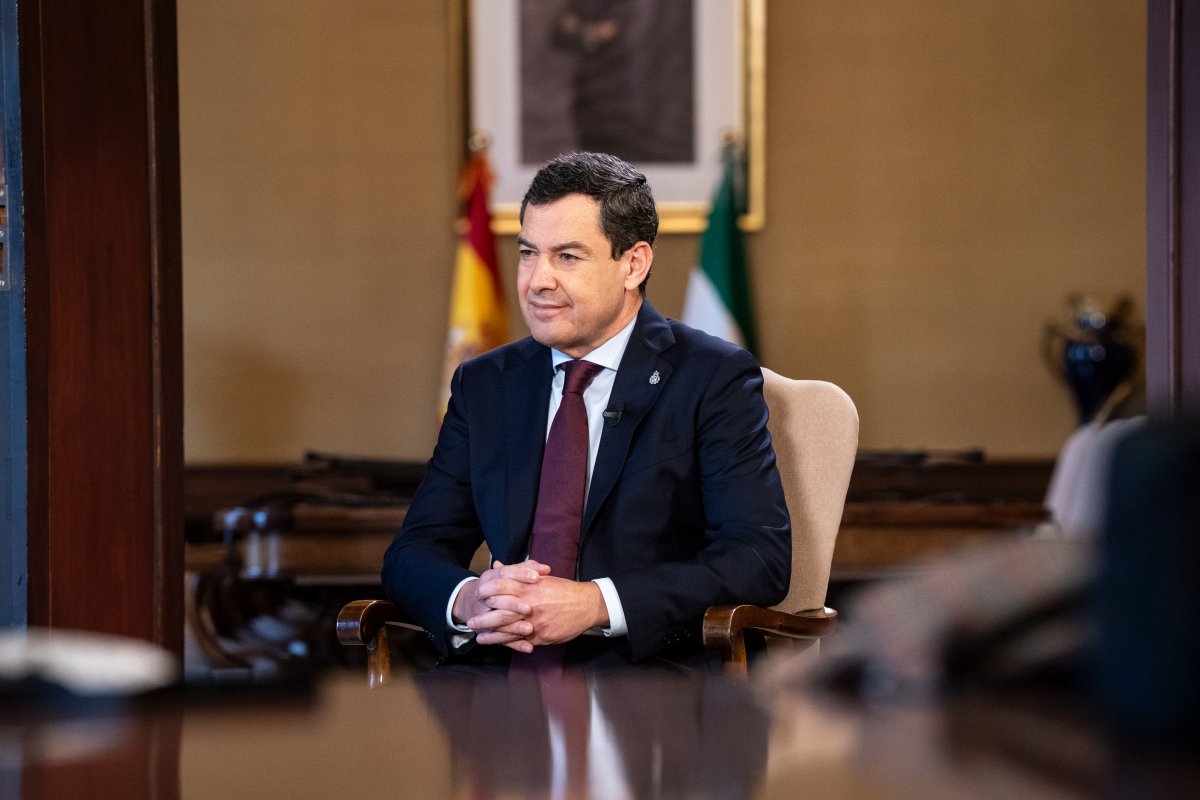 La estabilidad es la llave del progreso y el bienestar en #Andalucía. Llevamos más de 30 meses liderando la bajada del paro interanual. Mantener la mayoría suficiente será positivo para el conjunto de los andaluces. No va a ser fácil, pero nos vamos a volcar para conseguirlo.