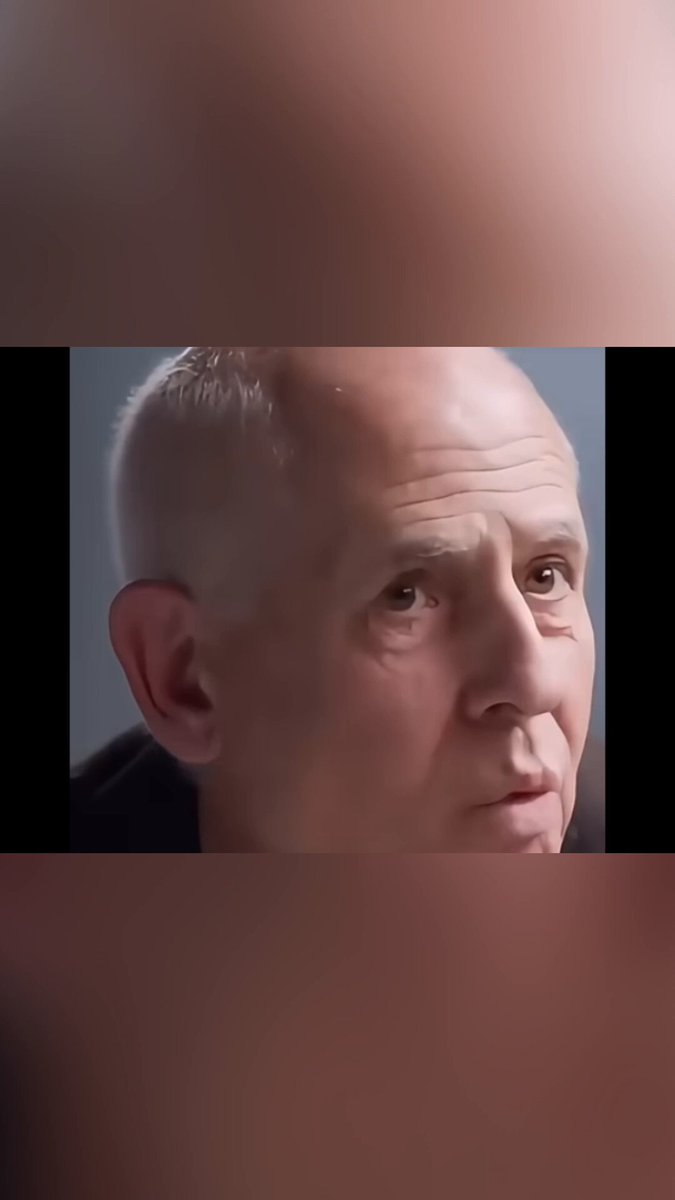 Dr. Daniel Amen’s 23-second natural antidepressant stack (as effective as meds): Head-to-head studies show: • Saffron (the spice) = antidepressants • Walking fast (45 min, 4×/week) = antidepressants • High-dose omega-3 = antidepressants His advice: Start walking + omega-3 + saffron… and don’t believe every stupid thought your brain throws at you. 23-sec clip — simple, powerful, zero side effects 👇 Who’s adding saffron, brisk walks, or omega-3 to fight the blues naturally?