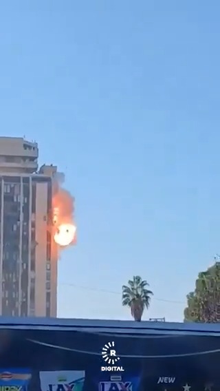 📍Halep Valiliği'ne yönelik düzenlenen gizemli İHA saldırısının perde arkası aralanıyor 📍Dün Valilik binasına çarpan araç, 200 bin dolar değerindeki "Liutyi" tipi İHA 📍1.000 km menzile sahip 📍Peki nerede üretiliyor? Ayrıntılar haberimizde👇