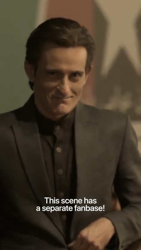 Rehman Dakait aka #AkshayeKhanna ka yeh scene bada kasayinuma hai! 🙌🔥 Book your tickets. 🔗 - #Dhurandhar Ruling Cinemas Worldwide. Ranveer Singh Sanjay Dutt Ranganathan Madhavan arjun rampal #SaraArjun TheRakeshBedi Aditya Dhar #JyotiDeshpande lokesh dhar #JioStudios B62 Studios Saregama