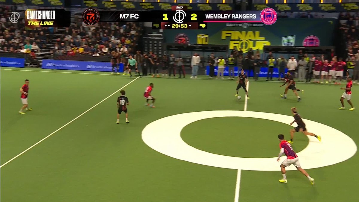Wembley Rangers secure their place in the Baller League final after an unreal last-second effort from the M7 keeper hits the bar 😳