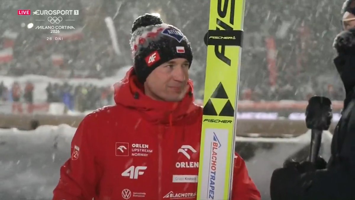 SPORTOWY WYWIAD ROKU JUŻ ZNAMY 🎙️ (przynajmniej do ostatecznego pożegnania w Planicy) Kamil, dziękujemy Tobie za czas poświęcany przez dwie dekady także nam, przedstawicielom mediów 🫰 #skijumpingfamily #Zakopane