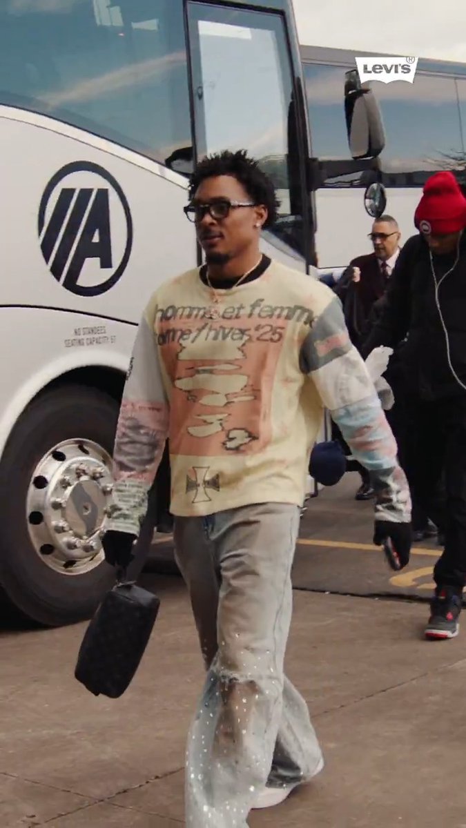 Fitted up in Philly. @levis | #FTTB