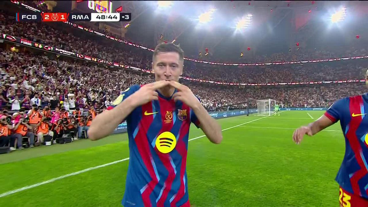 BARCELONA ANSWER RIGHT BACK THROUGH LEWANDOWSKI!! THE END OF THIS FIRST HALF 😱😱😱