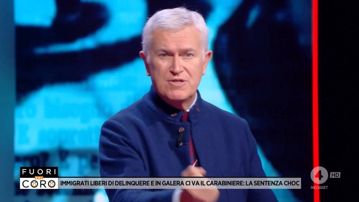 "Doveva sparare!" Maurizio Belpietro sul carabiniere condannato a 3 anni per aver sparato e ucciso un immigrato pregiudicato e con un decreto di espulsione. Oltre ai 3 anni, il carabiniere è stato anche condannato a risarcire la famiglia dell'immigrato. #Fuoridalcoro