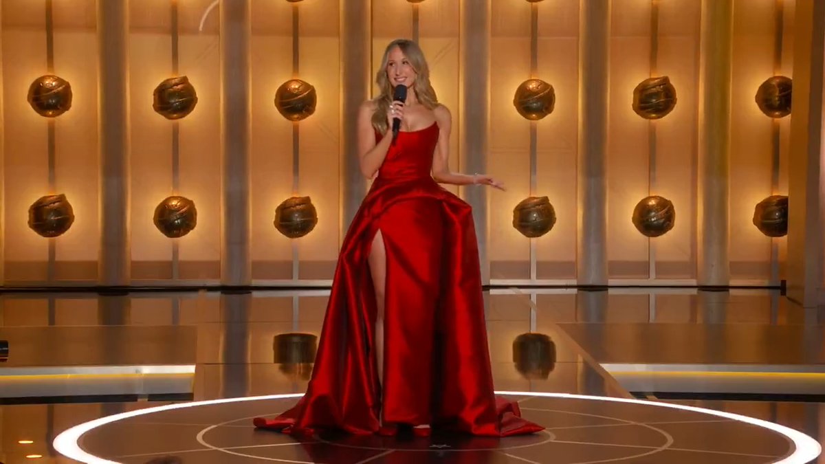 She's 🔙 hosting the #GoldenGlobes, it's Nikki Glaser!