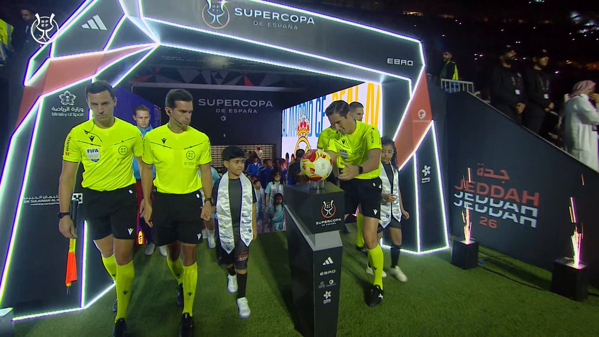 𝗥𝗘𝗦𝗨𝗠𝗘𝗡 | 𝗙𝗶𝗻𝗮𝗹 #superSupercopa 🆚 FC Barcelona | 3-2 | Real Madrid C.F. ⚽ 1-0 | Raphinha (36') ⚽ 1-1 | Vinicius Jr. (45+2') ⚽ 2-1 | Lewandowski (45+4') ⚽ 2-2 | Gonzalo (45+6') ⚽ 3-2 | Raphinha (73')