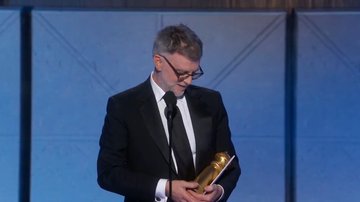 Paul Thomas Anderson is a winner tonight! Congrats on your award for Best Screenplay – Motion Picture for One Battle After Another at the #GoldenGlobes!