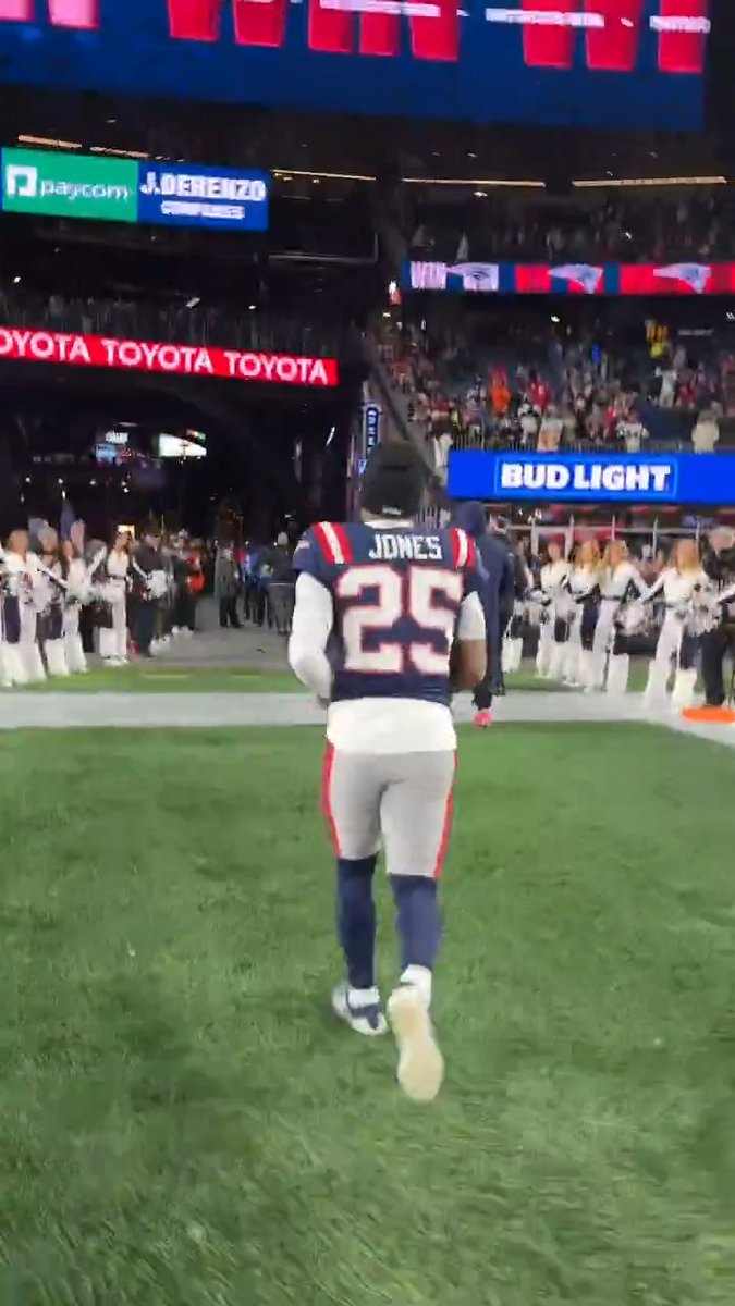 What a performance from Marcus Jones and the New England Patriots defense 💯