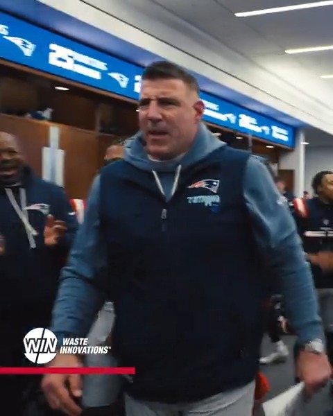 ELECTRIC: #PATRIOTS HC MIKE VRABEL WITH AN AWESOME POSTGAME SPEECH AFTER THEY WON THEIR FIRST PLAYOFF GAME. THIS GUY IS A DAMN FOOTBALL COACH. HOLY SH*T THIS SPEECH WILL YOU READY TO RUN THROUGH A WALL.