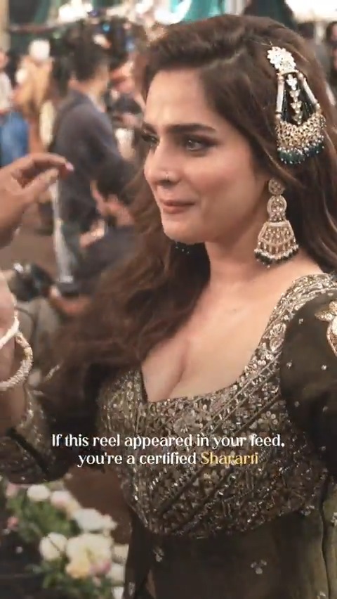 It’s a party for the Sharartis in the comments, and you’re officially invited! 💌✨ #Dhurandhar Making Records Worldwide 🔥 Book your tickets 🔗 - Ranveer Singh Shashwat Sachdev Jasmine Sandlas Madhubanti Bagchi Krystle Dsouza #AyeshaKhan #AkshayeKhanna Sanjay Dutt Ranganathan Madhavan arjun rampal #SaraArjun TheRakeshBedi Aditya Dhar #JyotiDeshpande Lokeshdhar Diwan #JioStudios B62 Studios Vijay Anil Ganguly #DivaniIndia Saregama