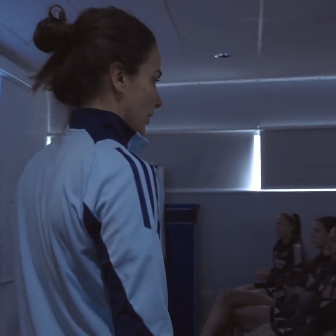 💬 “You need to suffer to achieve something. Something you love - that’s passion.“ An exclusive clip from Only in the Land, an AWFC documentary 🔴⚪️ Episodes 1-3 air tomorrow at 5pm (UK) on 🎥