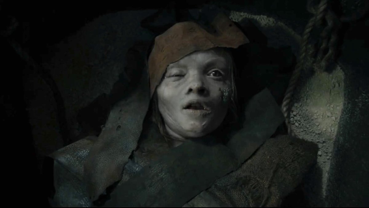 Primer tráiler de la nueva THE MUMMY, el remake del clásico producido por James Wan y Blumhouse, que el director Lee Cronin (EVIL DEAD RISE) define como "una mezcla entre Poltergeist y Se7en, una película de momias muy diferente". Estreno 17 de abril.