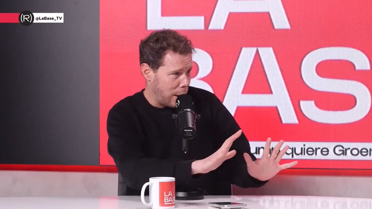 🪖🤔 ¿Qué haría la OTAN frente a un ataque del jefe de la OTAN contra otro país de la OTAN? Manu Levin repasa lo que dice la prensa sobre Trump y Groenlandia 👇🏽 📺 LA BASE |