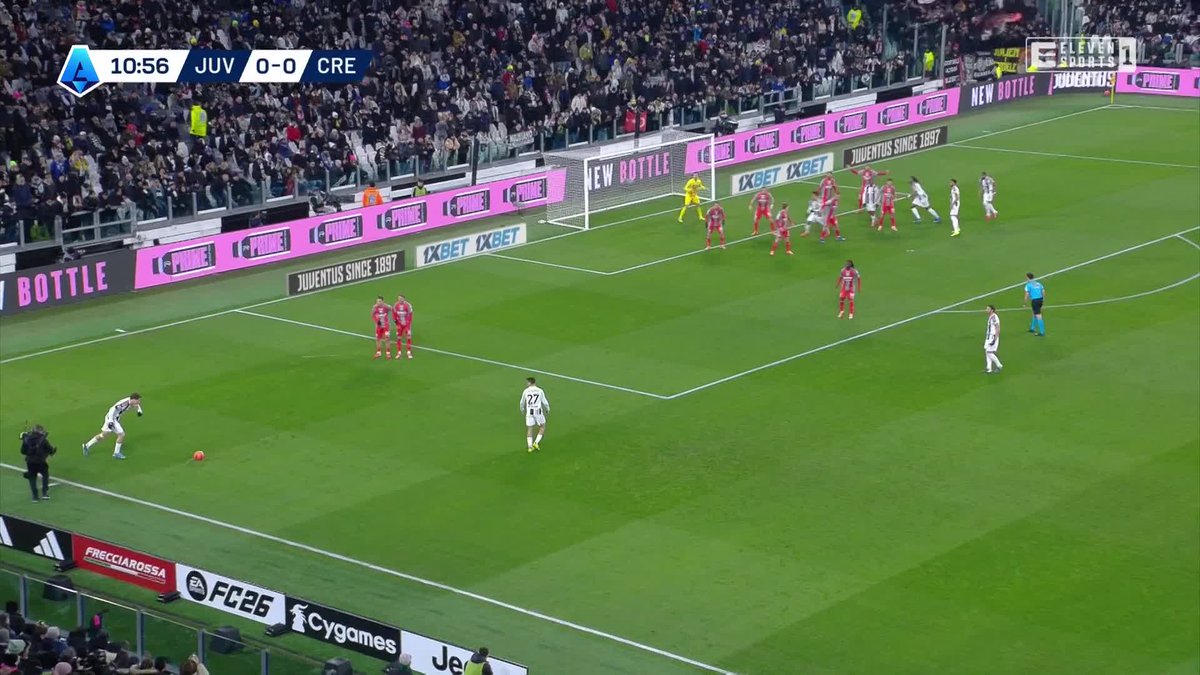 KARNY CZY NIE? 🤔⚽ Sporna sytuacja w Turynie! 🔥 Sędzia na boisku wskazał na „wapno”, ale po analizie VAR rzut karny został odwołany 🚫🖥️😮 #włoskarobota