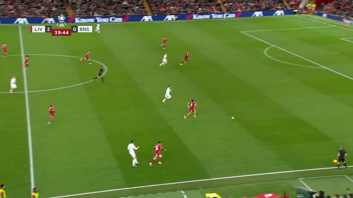 Szoboszlai with a horrible whiff on a backheel pass and gifts a goal to Barnsley 😬