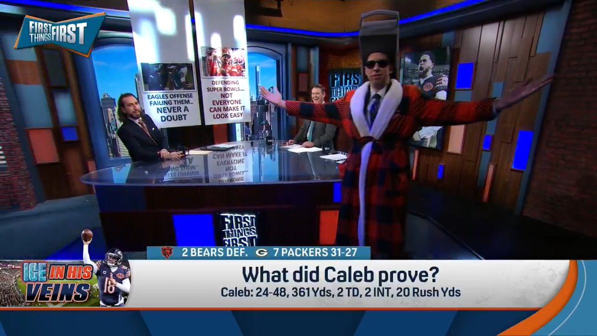 .Danny Parkins dropped a banner on the guys after the Bears beat the Packers and included himself in the ‘trio of Chicago GOATS’ 😭😭 “We got the pope on our side.”