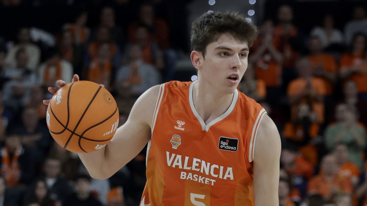 SERGIO DE LARREA, al mando del triunfo taronja 🫡 El joven talento nacional brilló con 2⃣5⃣ de valoración, su mejor marca en #LigaEndesa, liderando a Valencia Basket Club ante Casademont Zaragoza 💥 💫 Sergio De Larrea Asenjo