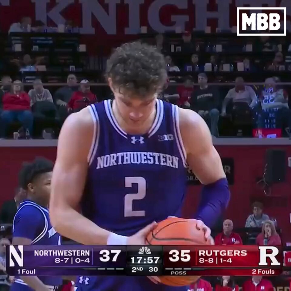 Northwestern star Nick Martinelli went OFF against Rutgers: 44 MIN 34 PTS 12 REB 1 AST 11-22 FG 2-3 3PT 10-13 FT Which NBA team would best fit Nick Martinelli's unorthodox play style?? 🤔🤔
