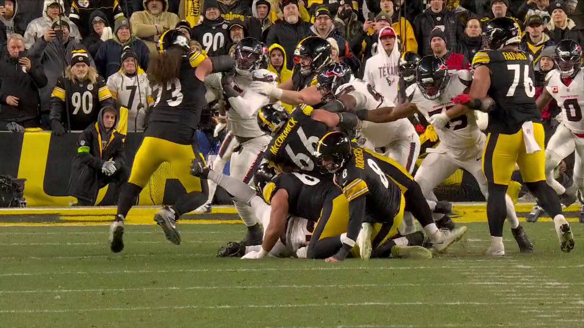 The Texans defensive line 😳