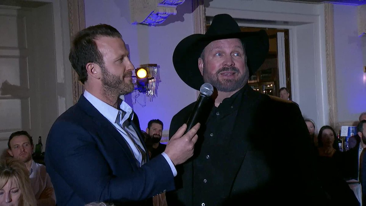 "The truth is how hard are we loved when this game is over? This guy is going to be the leading scorer on that team." Garth Brooks on his friend, Kelly Chase, receiving the True Blue Award. #stlblues
