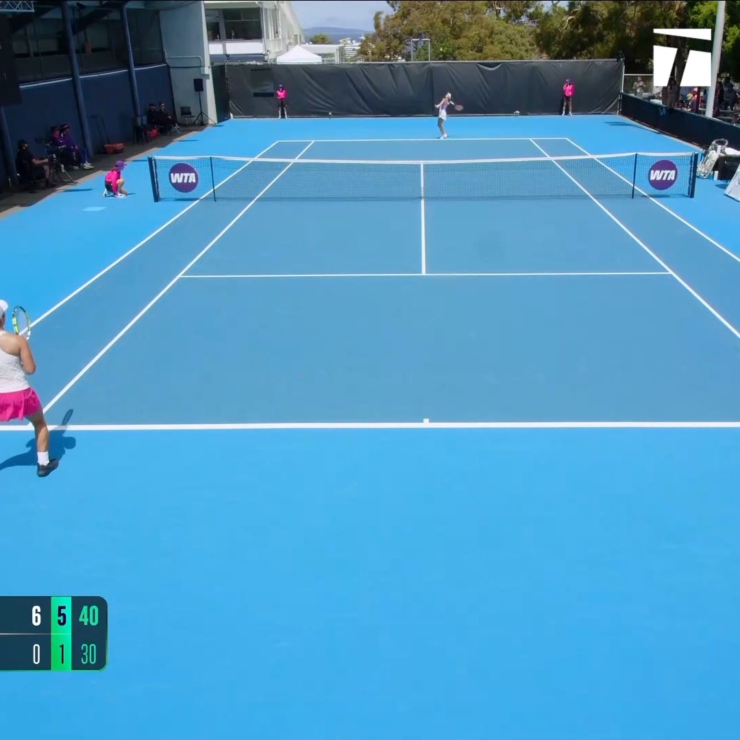 What a start to the year for Iva Jovic 👏 After making the semis in Auckland, the 18-year-old records a dominant 6-0, 6-1 win in Hobart! 🥯🥖 #HobartInternational