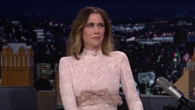 Kristen Wiig fulfilled her dream of playing an identical twin in Season 2 of Palm Royale 🤣 #FallonTonight