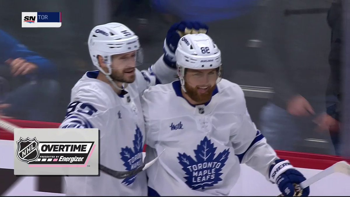 THE @MAPLELEAFS FANS GO WILD AS WILLIAM NYLANDER WINS IT IN @ENERGIZER OVERTIME 🍁