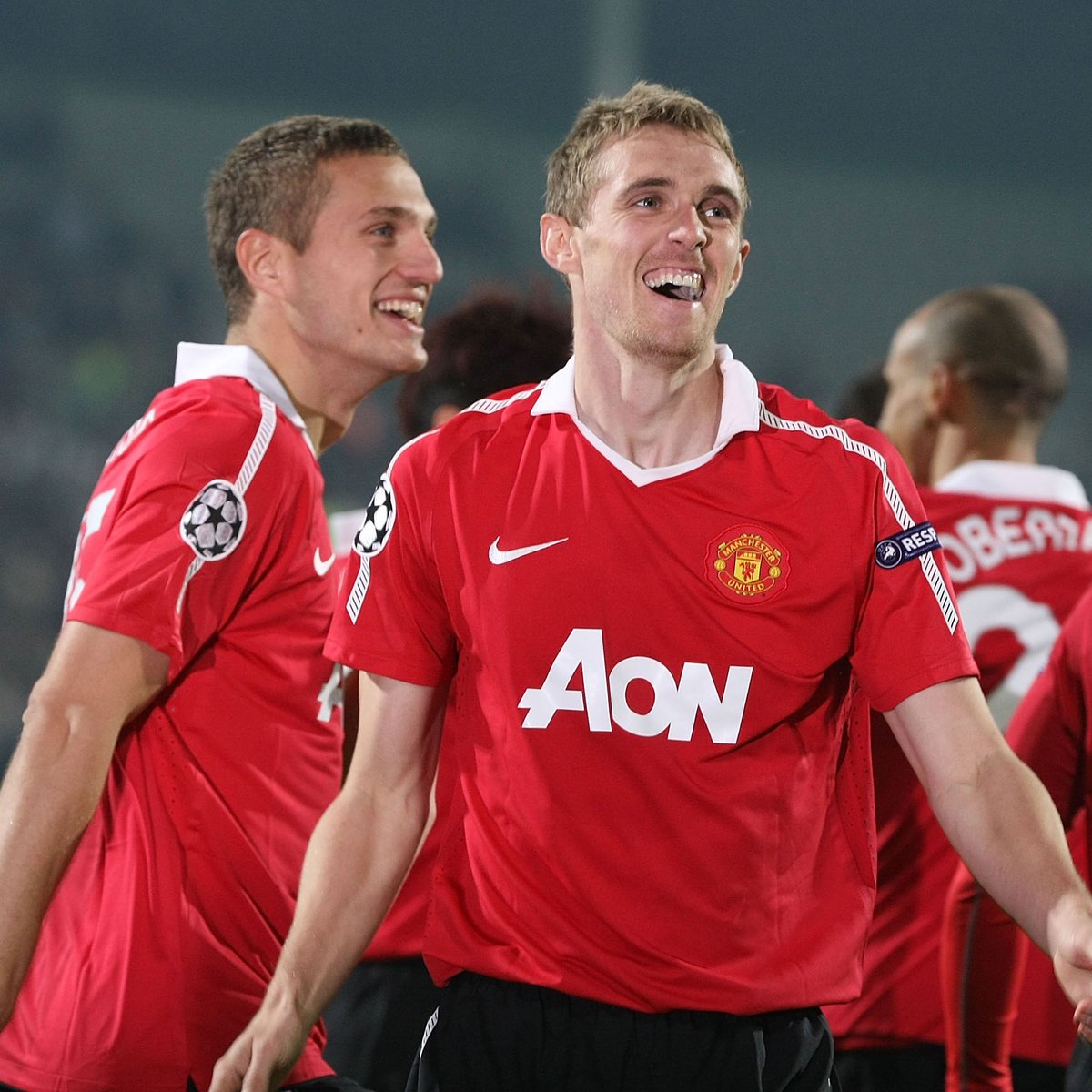 Michael Carrick assisting Darren Flecher... ❤️ The roles could be reversed on the touchline for the rest of this season 👀