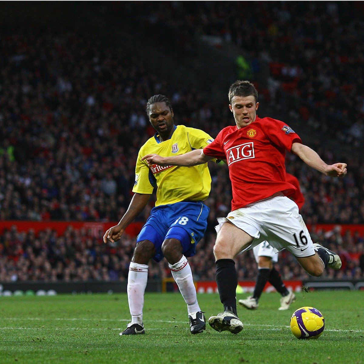 Michael Carrick had a proper rocket on him back in the day 😮💨🚀🔥
