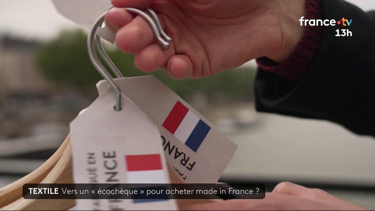 Vers un "écochèque" pour acheter du "made in France" ? Le Haut-commissariat au Plan veut permettre aux entreprises d'en distribuer à leurs salariés. L'objectif serait de financer l'achat de vêtements tricolores et écoresponsables. #13H
