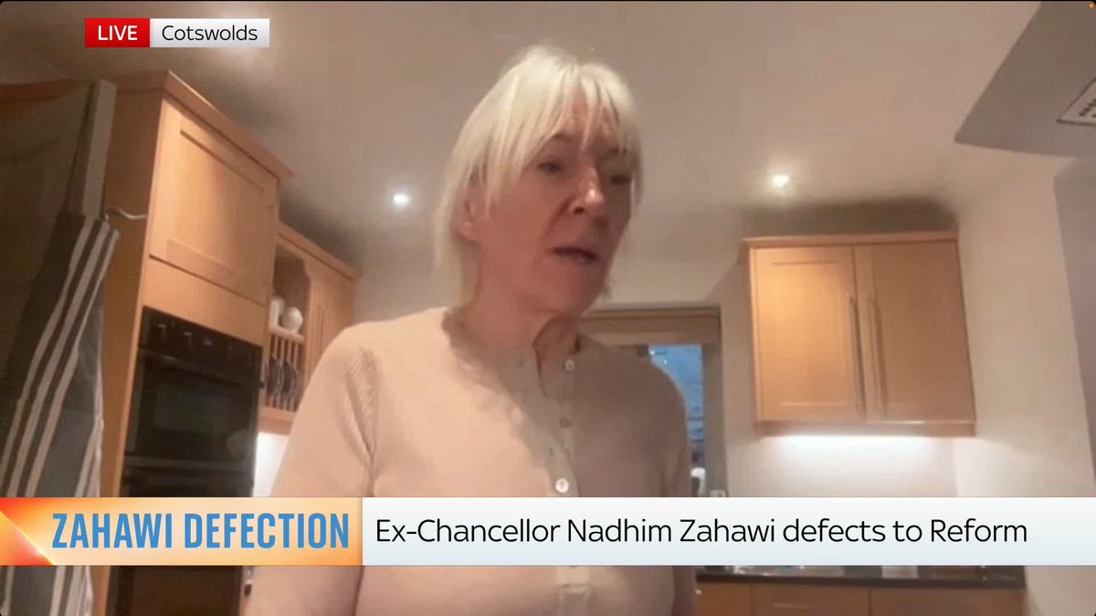 #NadineDorries is looking rough as usual, crawled out of her bed in a drunken stupor