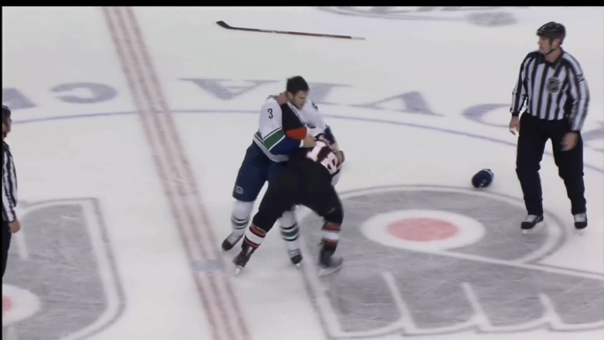 Throwback to one of Kevin Bieksa's first superman punches in the NHL 👊 (🎥: CanucksHD | YouTube)