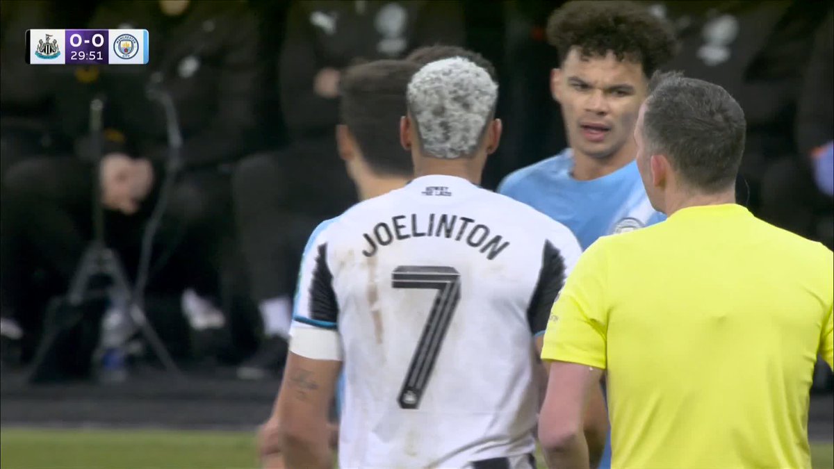 Things are heating up at St James' Park, with yellow cards for Joelinton and Nico O'Reilly 😳