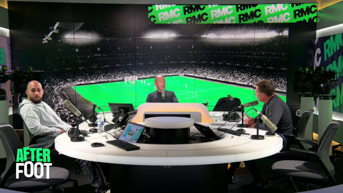 Gilbert aurait aimé avoir une confrontation de clubs de Ligue 1 en match prime time de la Coupe de France : 🗣 "Est-ce que le match de ce soir est une bonne pub pour la Coupe de France ?"