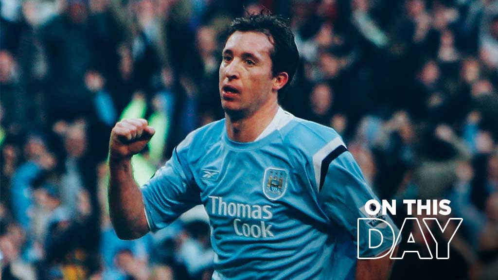 #OnThisDay: #ManCity 3-1 Manchester United [2006] ⚽️ [32'] Trevor Sinclair ⚽️ [39'] Darius Vassell ⚽️ [90+3'] Robbie Fowler - ⚽️ [76'] Ruud van Nistelrooy