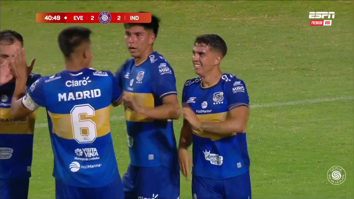 Alfaro tiene el ADN AZUL en la sangre que le metió gol a nuestra perrita independiente 😆
