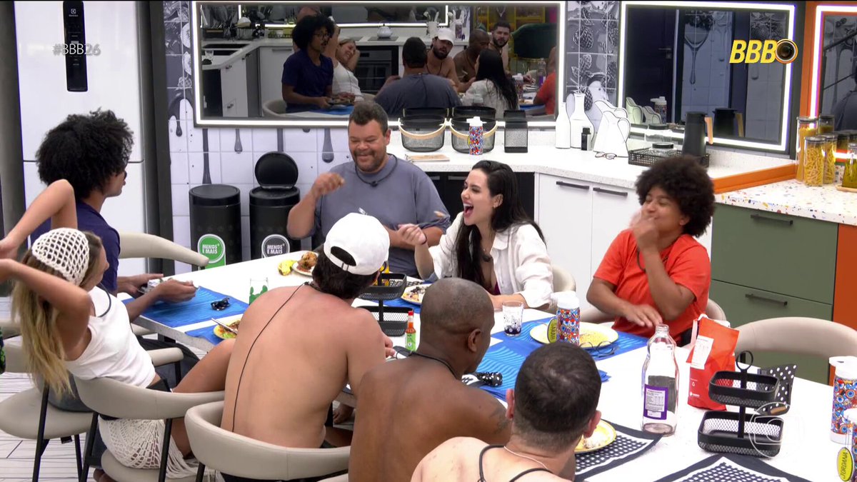 eu AMO quando a Solange Couto fala e tocam a cuíca 😂 "Eu sou direta, eu não tenho curva!" #BBB26 #RedeBBB