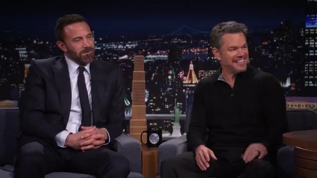 .Ben Affleck &amp; Matt Damon address very different headlines about themselves 🤣 #FallonTonight