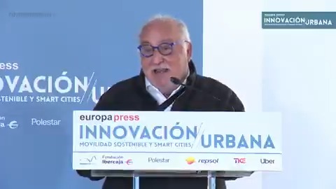 Pere Navarro, director de la DGT: "El objetivo es acabar con los combustibles fósiles. Punto. En 2035 prohibir matricular este tipo de vehículos. Es ideal para España. No tenemos petróleo y si alguien en Europa tiene sol, viento e hidráulica somos nosotros" #EPJornadaMovilidad